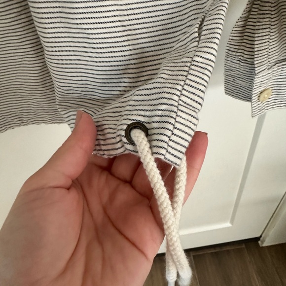 L.L. Bean sailcloth popover - Picture 2 of 4